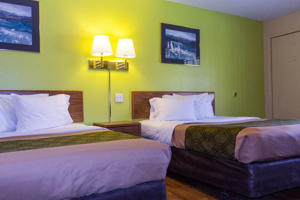 Econo Lodge Pryor Creek Dış mekan fotoğraf