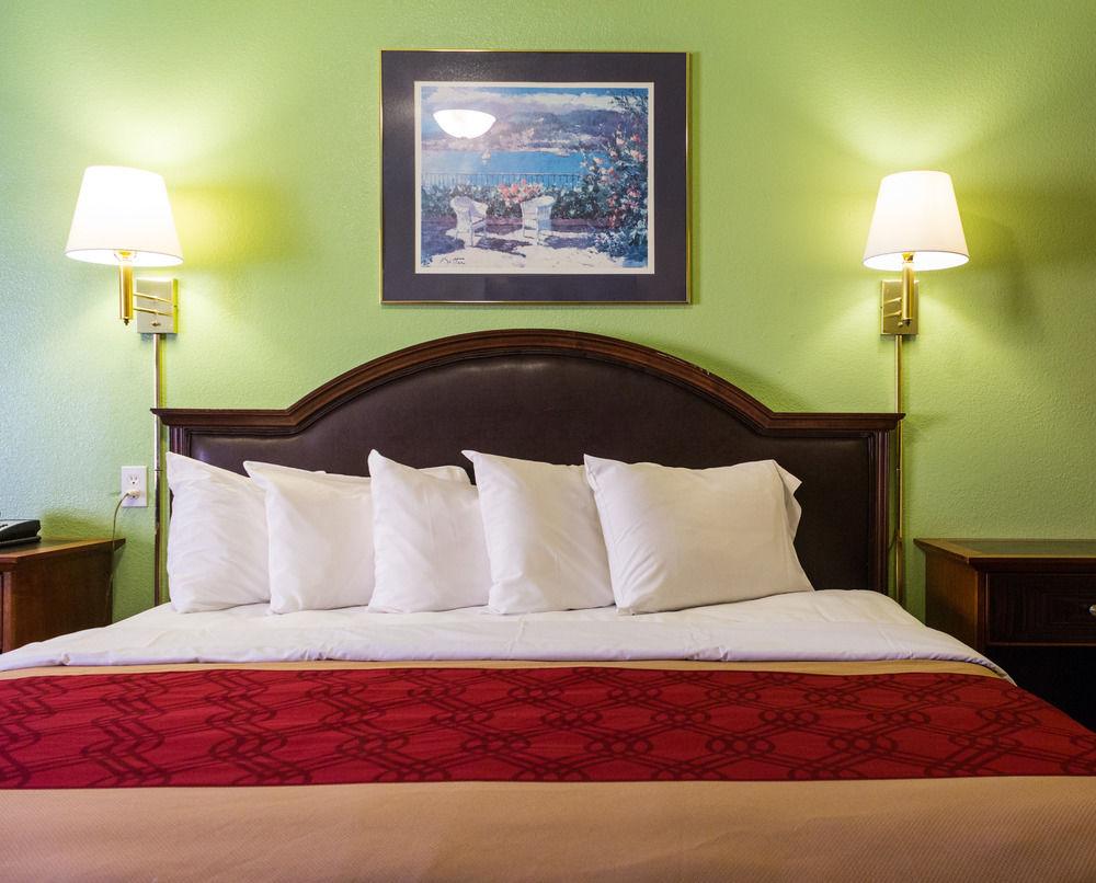 Econo Lodge Pryor Creek Dış mekan fotoğraf