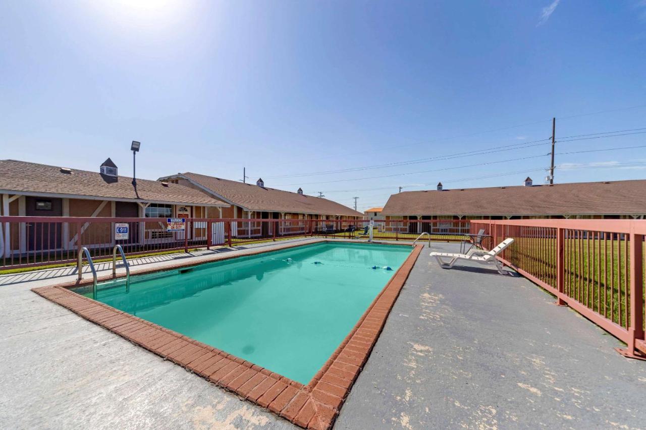 Econo Lodge Pryor Creek Dış mekan fotoğraf